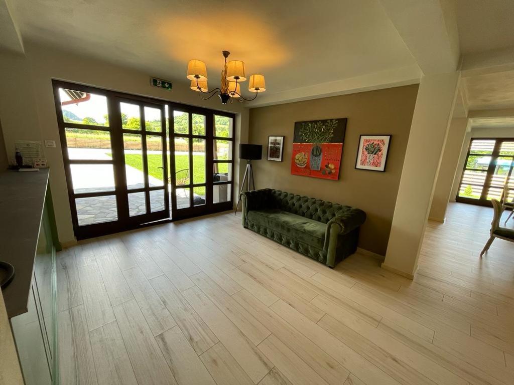Hotel Mountain View Ceahlău Zewnętrze zdjęcie